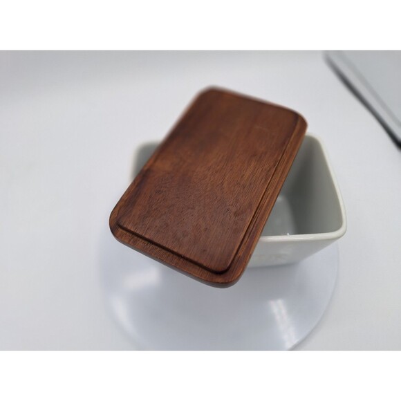 Better‎ Homes Gardens Porcelain Embossed Butter Dish Farmhouse Acacia Wood White - Picture 8 of 9